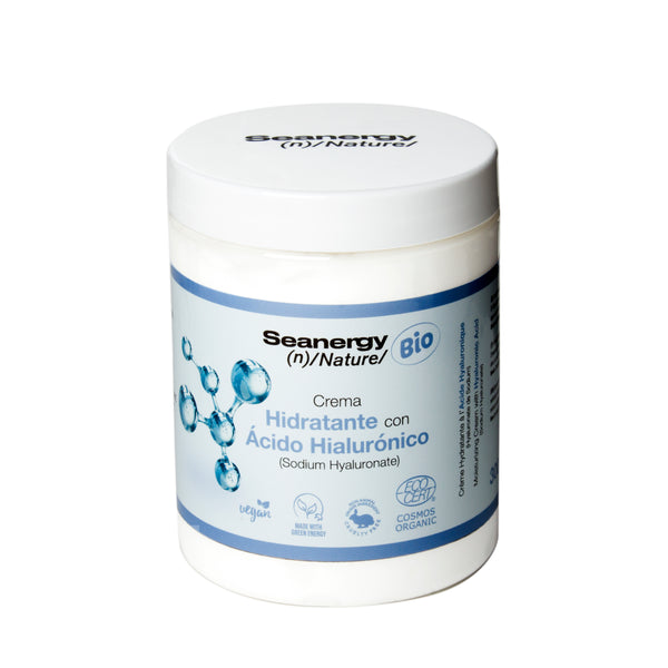 Moisturizing cream with hyaluronic acid